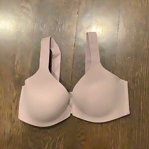 Spanx NWOT Women's Bra-llelujah! Wireless Bra 34C fits like 36B.